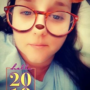 Meet your Posher, Faye